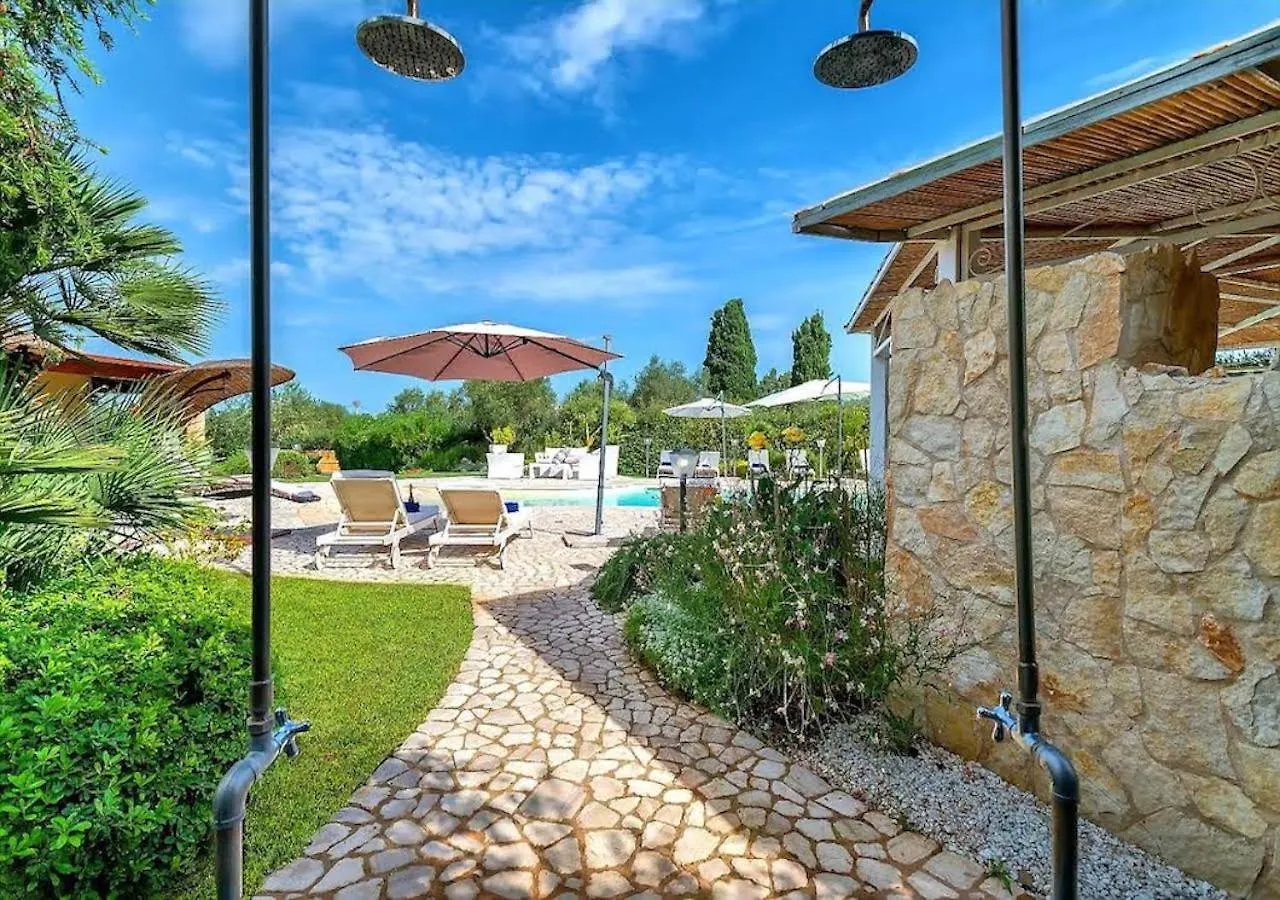 Villa Dolores , With A Spectacular Swimming Pool With Hydromassage And A Big Garden For The Children - Iun S3325 Alguer