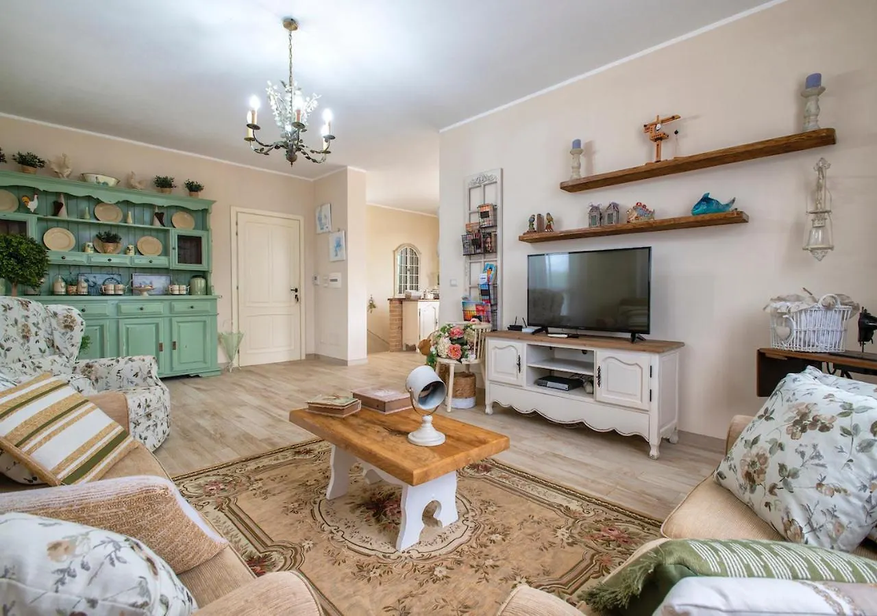 Villa Dolores , With A Spectacular Swimming Pool With Hydromassage And A Big Garden For The Children - Iun S3325 Alguer 0*,  Italia